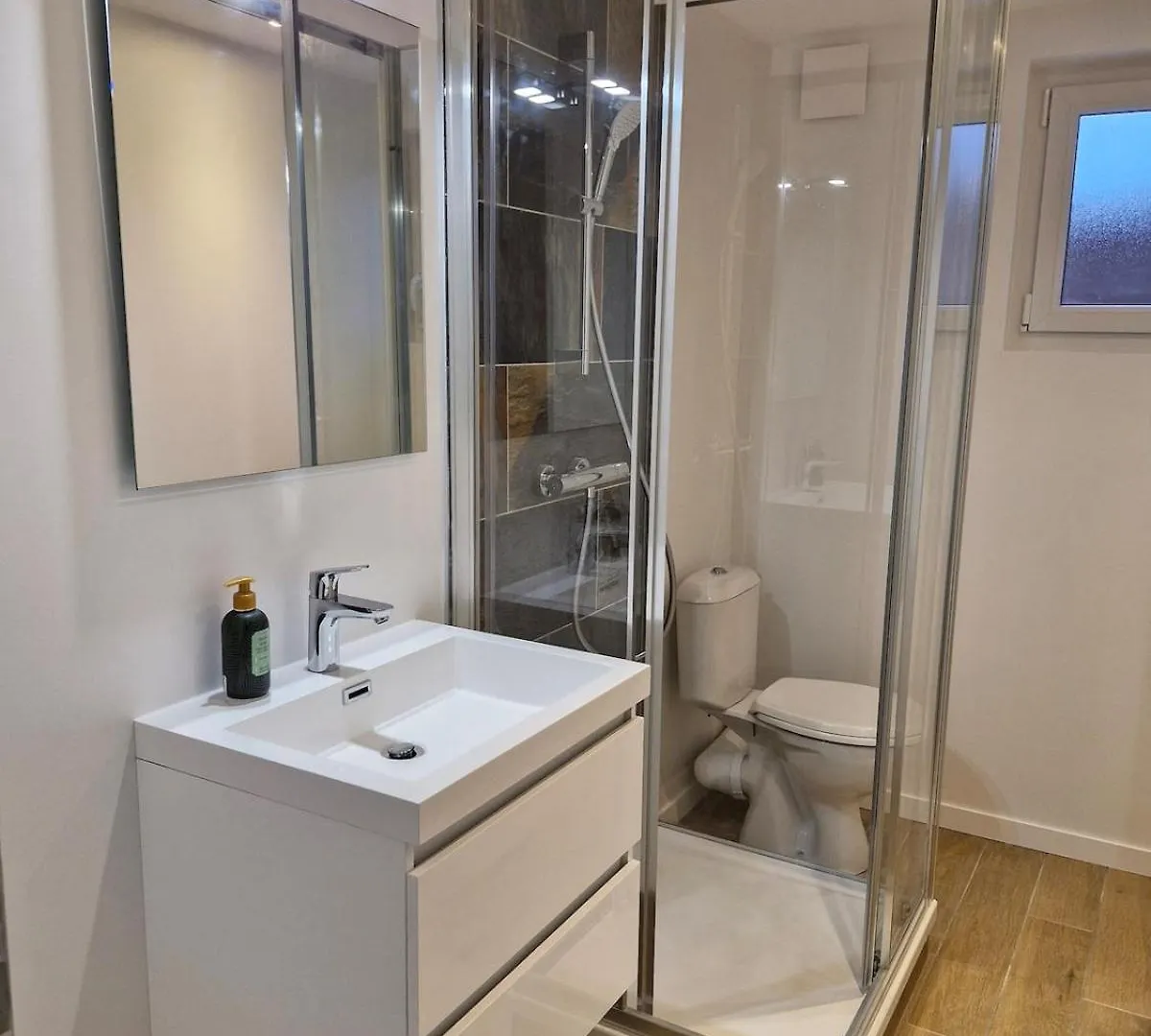 Gite Le Zenith - 3 Chambres, 3 Salles De Bain - Proche Cnpe Et Pipa Lagnieu Apartamento