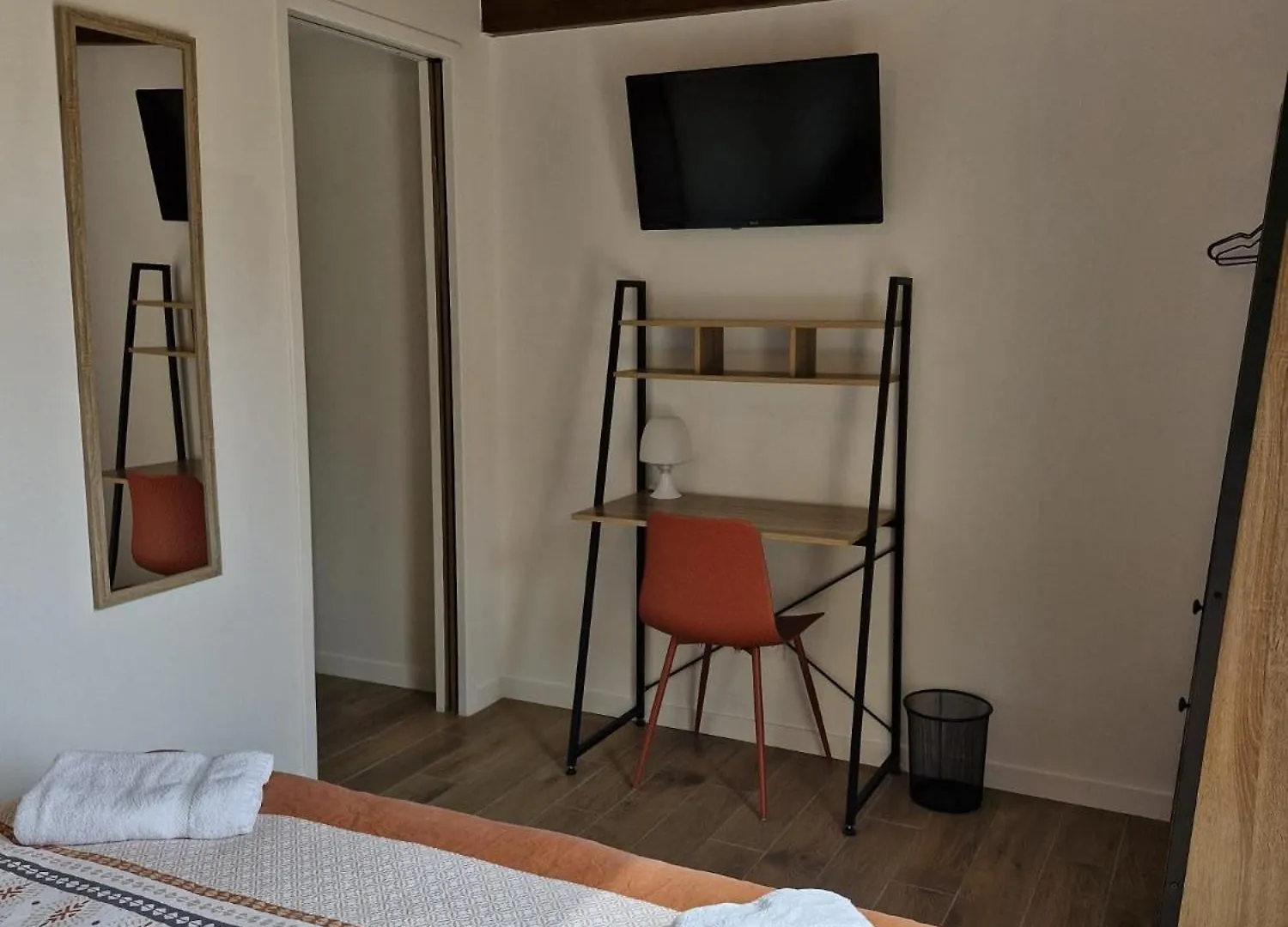 Gite Le Zenith - 3 Chambres, 3 Salles De Bain - Proche Cnpe Et Pipa Lagnieu Apartamento
