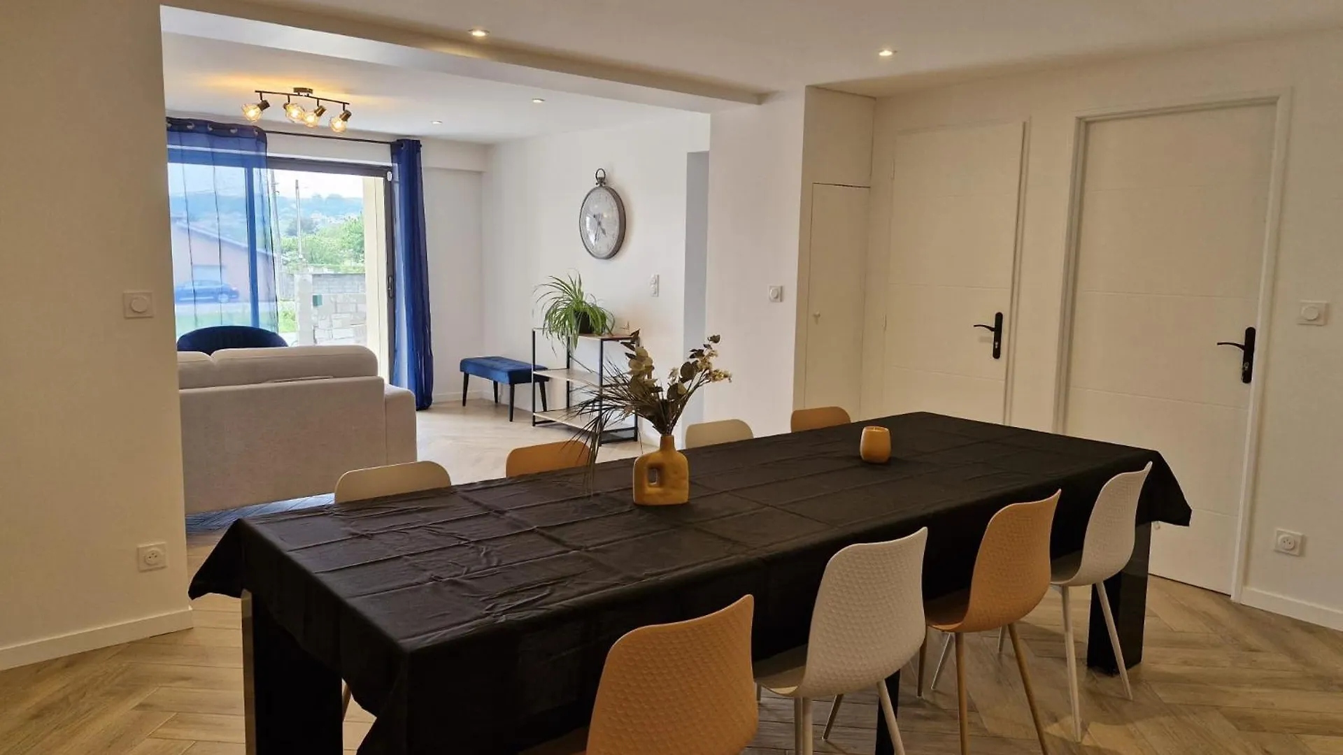 Gite Le Zenith - 3 Chambres, 3 Salles De Bain - Proche Cnpe Et Pipa Lagnieu 0*,